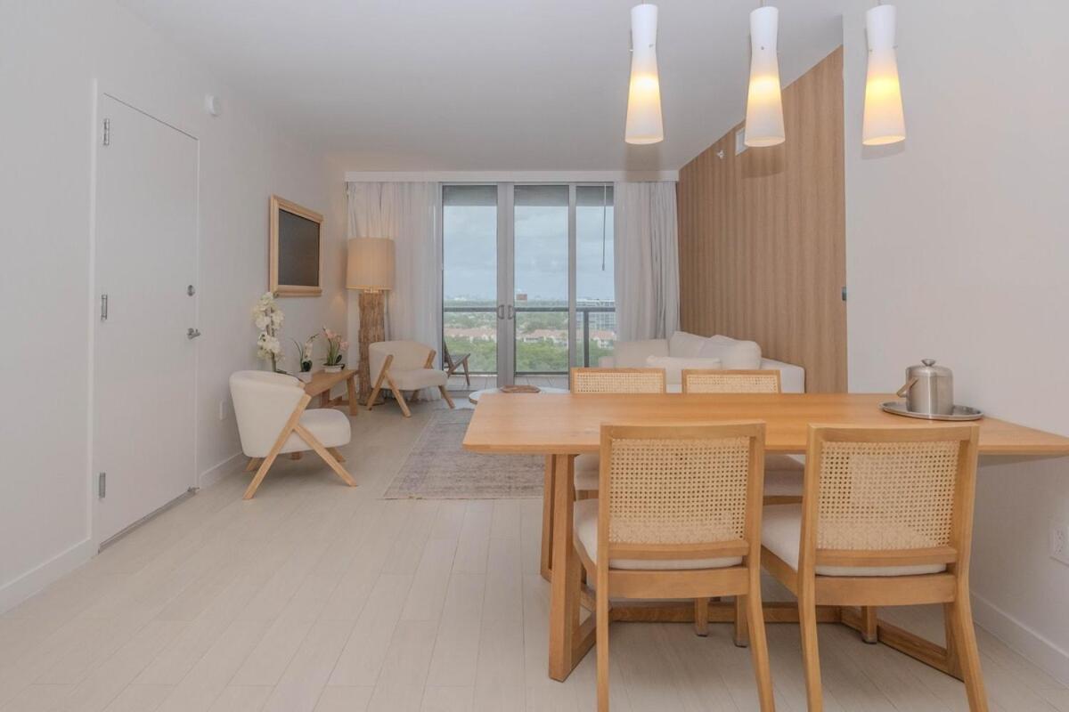 2B 2B Luxury Ocean Views Apt In Hallandale Beach Apartment Екстериор снимка